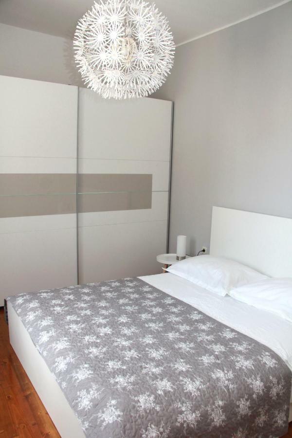 Apartman Cathedral ชิเบนิก ภายนอก รูปภาพ